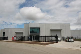 Factory, Warehouse & Industrial commercial property leased at Unit 2/18 Sharnet Circuit Pakenham VIC 3810