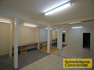 Factory, Warehouse & Industrial commercial property leased at 1/353 MacDonnell Road Clontarf QLD 4019 Factory, Warehouse & Industrial commercial property leased at 1/353 MacDonnell Road Clontarf QLD 4019