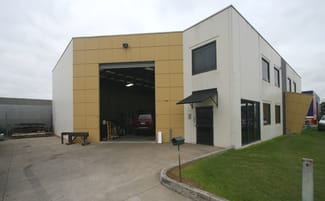 Factory, Warehouse & Industrial commercial property leased at 901 Princes Highway Pakenham VIC 3810