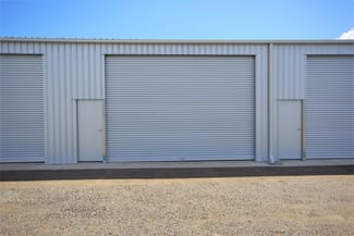 Showrooms / Bulky Goods commercial property leased at Shed 8/8 Melvin Street Norville QLD 4670