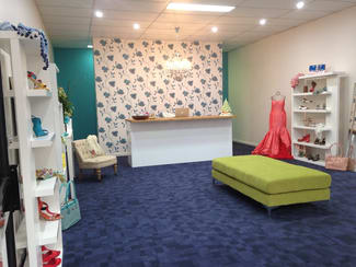 Shop & Retail commercial property leased at 4/22 Lake Street Warners Bay NSW 2282