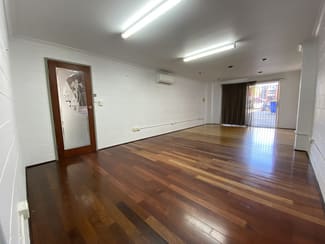 Factory, Warehouse & Industrial commercial property leased at 4/4 Hutchinson Street Burleigh Heads QLD 4220 Factory, Warehouse & Industrial commercial property leased at 4/4 Hutchinson Street Burleigh Heads QLD 4220