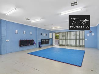 Shop & Retail commercial property leased at 76 Robert Street Tamworth NSW 2340 Shop & Retail commercial property leased at 76 Robert Street Tamworth NSW 2340