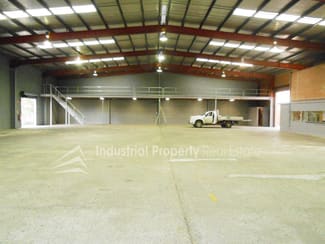Showrooms / Bulky Goods commercial property leased at Prestons NSW 2170