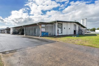 Factory, Warehouse & Industrial commercial property leased at 27/2-4 Toohey Street Portsmith QLD 4870