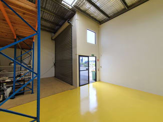 Factory, Warehouse & Industrial commercial property leased at Burleigh Heads QLD 4220