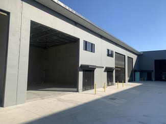 Showrooms / Bulky Goods commercial property leased at 5/35 Ponzo Street Woree QLD 4868
