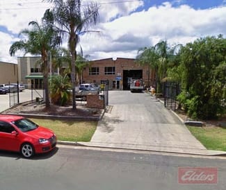 Factory, Warehouse & Industrial commercial property leased at 31 Lincoln Street Minto NSW 2566