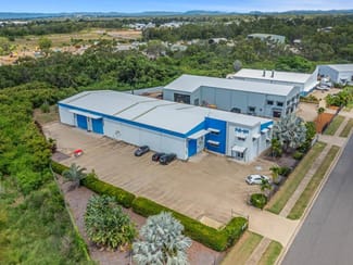 Showrooms / Bulky Goods commercial property leased at WHOLE OF PROPERTY/1 Lawson Street Parkhurst QLD 4702