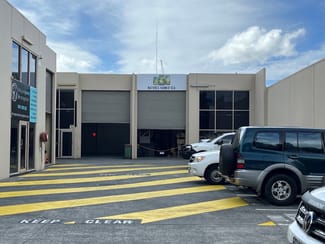 Showrooms / Bulky Goods commercial property leased at Burleigh Heads QLD 4220