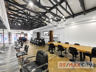 Showrooms / Bulky Goods commercial property leased at 360 Logan Road Stones Corner QLD 4120 Showrooms / Bulky Goods commercial property leased at 360 Logan Road Stones Corner QLD 4120