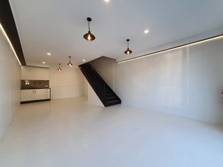 Showrooms / Bulky Goods commercial property leased at Burleigh Heads QLD 4220 Showrooms / Bulky Goods commercial property leased at Burleigh Heads QLD 4220