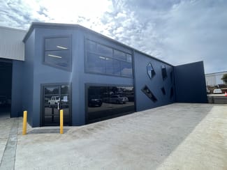 Factory, Warehouse & Industrial commercial property leased at Tenancy 1/15 Freighter Avenue Wilsonton QLD 4350 Factory, Warehouse & Industrial commercial property leased at Tenancy 1/15 Freighter Avenue Wilsonton QLD 4350