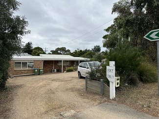 Shop & Retail commercial property leased at 941 Nepean Highway Mornington VIC 3931 Shop & Retail commercial property leased at 941 Nepean Highway Mornington VIC 3931