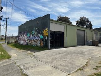 Factory, Warehouse & Industrial commercial property leased at 1/1 Barry Street Bayswater VIC 3153