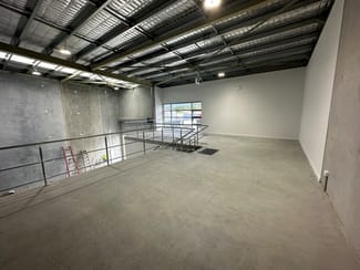 Factory, Warehouse & Industrial commercial property sold at 3/21 Doyle Avenue Unanderra NSW 2526