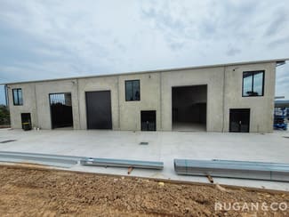 Factory, Warehouse & Industrial commercial property for lease at 32 Jennifer Street Seventeen Mile Rocks QLD 4073