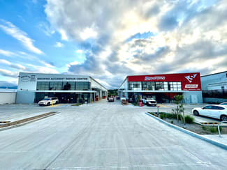 Showrooms / Bulky Goods commercial property leased at 5/70 Princes Highway Yallah NSW 2530