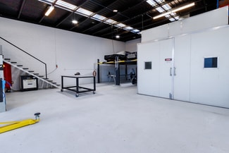 Factory, Warehouse & Industrial commercial property leased at 2/5 Hutchinson Street Burleigh Heads QLD 4220