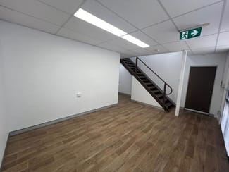Factory, Warehouse & Industrial commercial property leased at Unit 3/29-31 Whyalla Place Prestons NSW 2170
