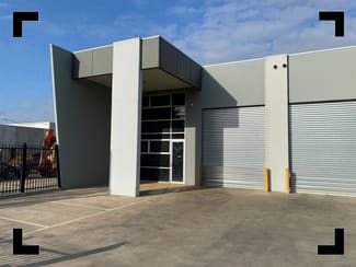 Factory, Warehouse & Industrial commercial property leased at 92 Davies Avenue Sunshine North VIC 3020