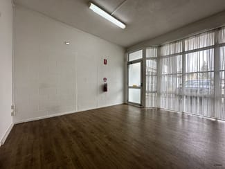 Shop & Retail commercial property leased at 9/2 Eighth Avenue Palm Beach QLD 4221