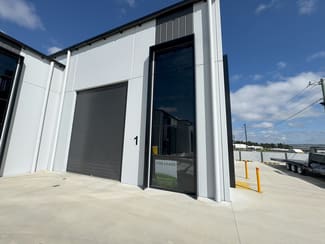 Showrooms / Bulky Goods commercial property for lease at 1/27 Bradwardine Road Robin Hill NSW 2795 Showrooms / Bulky Goods commercial property for lease at 1/27 Bradwardine Road Robin Hill NSW 2795