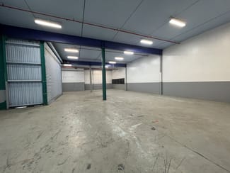 Factory, Warehouse & Industrial commercial property for lease at Shop 7, 40 Johnson Road Hillcrest QLD 4118
