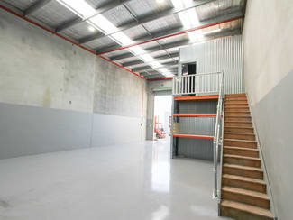 Factory, Warehouse & Industrial commercial property leased at 3/4 Essex Street Minto NSW 2566