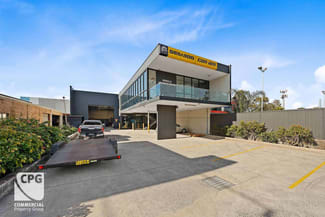 Showrooms / Bulky Goods commercial property leased at 150 Taren Point Road Taren Point NSW 2229