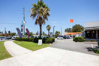 Shop & Retail commercial property for lease at 2/253 Ferry Road Southport QLD 4215