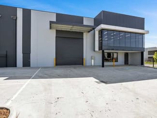 Factory, Warehouse & Industrial commercial property for lease at 2 Camino Crescent Cranbourne West VIC 3977