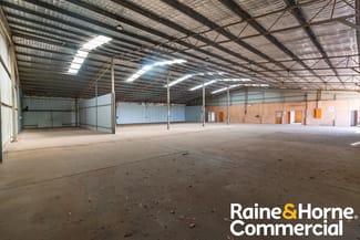 Factory, Warehouse & Industrial commercial property for lease at 1&2/4 Tannery Road Dubbo NSW 2830
