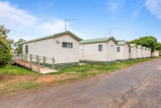 Hotel, Motel, Pub & Leisure commercial property sold at Whole of Property/64 Opal Street Emerald QLD 4720 Hotel, Motel, Pub & Leisure commercial property sold at Whole of Property/64 Opal Street Emerald QLD 4720