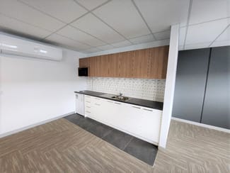 Factory, Warehouse & Industrial commercial property leased at 19/28-36 Japaddy Street Mordialloc VIC 3195