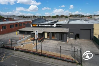 Showrooms / Bulky Goods commercial property sold at 17 Bennet Street Dandenong VIC 3175