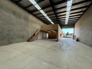 Factory, Warehouse & Industrial commercial property sold at 3/1-5 Industrial Road Unanderra NSW 2526