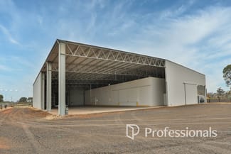 Factory, Warehouse & Industrial commercial property for sale at 47 Moore Street Robinvale VIC 3549 Factory, Warehouse & Industrial commercial property for sale at 47 Moore Street Robinvale VIC 3549