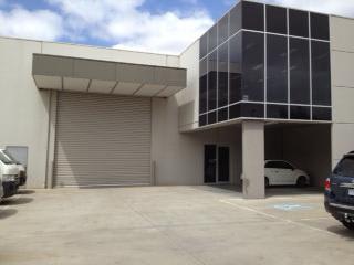 Showrooms / Bulky Goods commercial property leased at 46 Commercial Place Keilor East VIC 3033