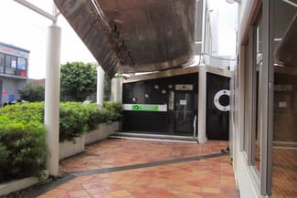 Showrooms / Bulky Goods commercial property leased at Suite 2 &/220 O'Riordan Street Mascot NSW 2020 Showrooms / Bulky Goods commercial property leased at Suite 2 &/220 O'Riordan Street Mascot NSW 2020