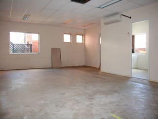 Shop & Retail commercial property leased at 1/9 Bowen Street Toowoomba City QLD 4350 Shop & Retail commercial property leased at 1/9 Bowen Street Toowoomba City QLD 4350