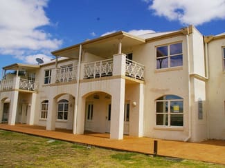 Offices commercial property leased at 8/25 Isabel Street Toowoomba City QLD 4350