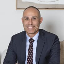Shant Komchian
