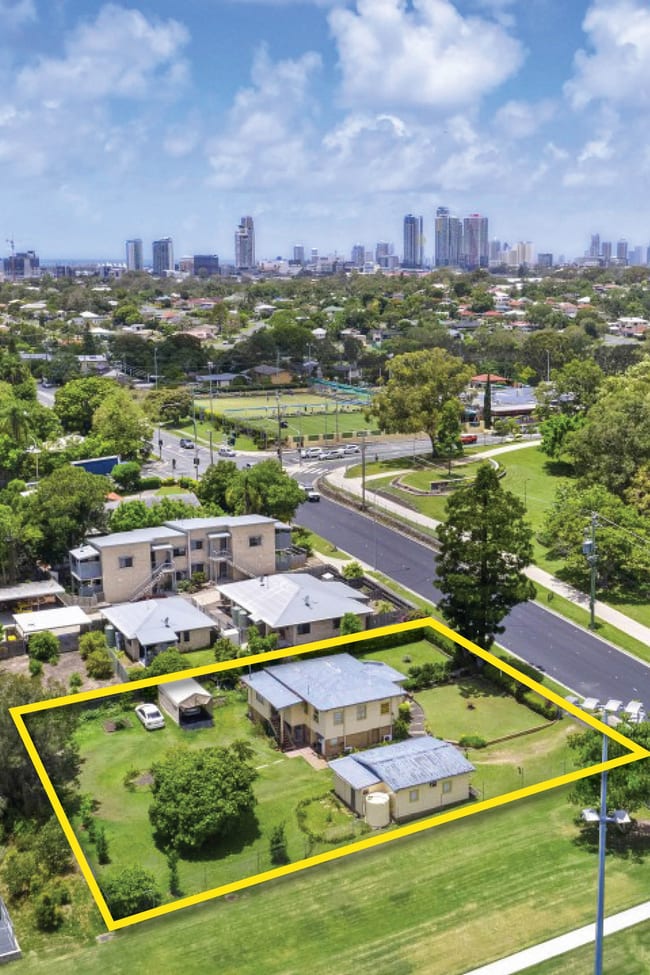 123 Musgrave Avenue Labrador QLD 4215