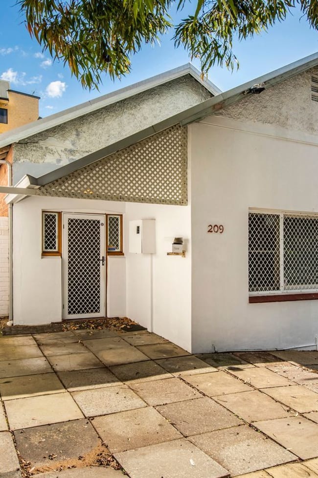 209 Plain Street East Perth WA 6004