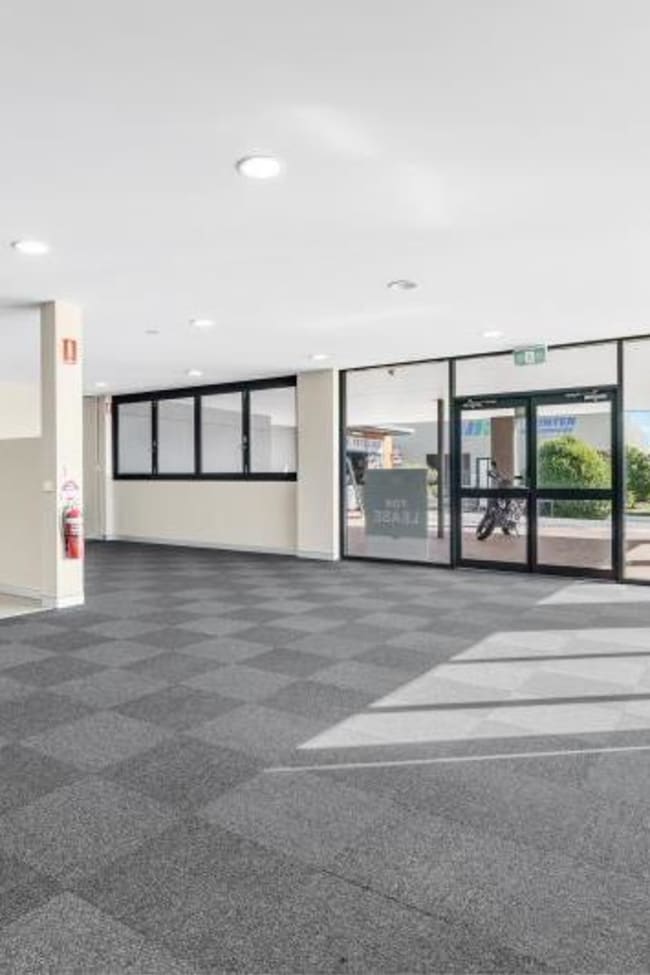Unit 2/5-7 Channel Road Mayfield West NSW 2304