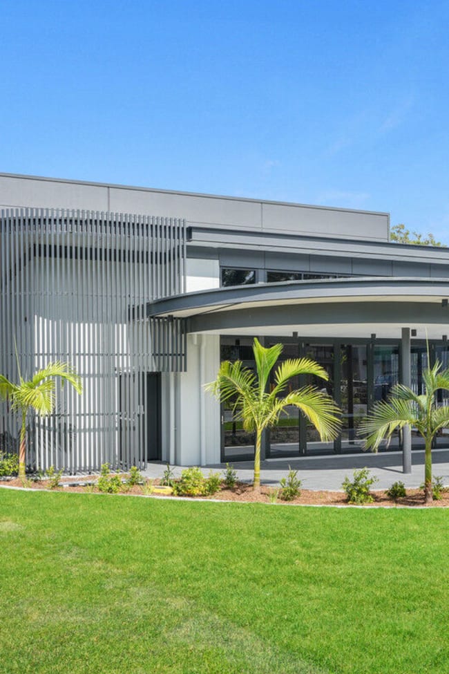 1a/610 Pine Ridge Road Arundel QLD 4214