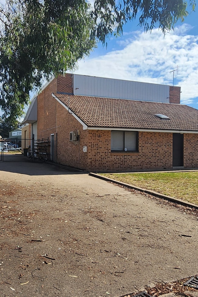 13 Kirkclady Street South Bathurst NSW 2795