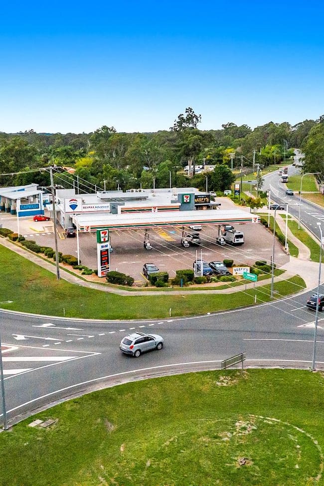 1102-1108 Bribie Island Rd Ningi QLD 4511