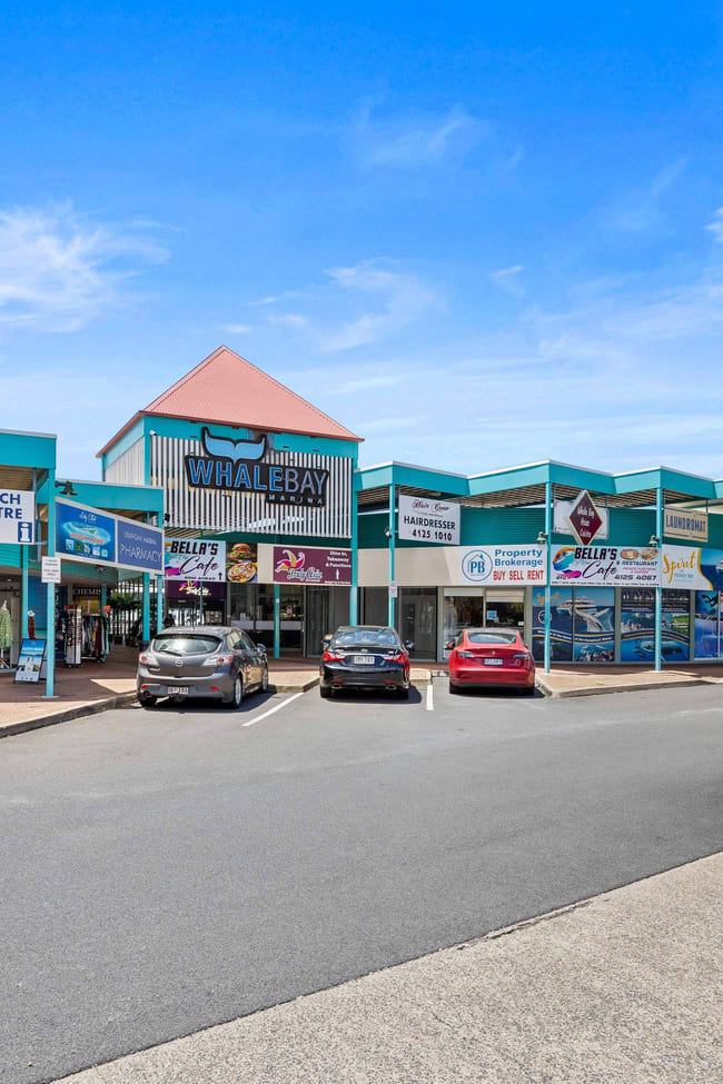 Hervey Bay Marina Urangan QLD 4655